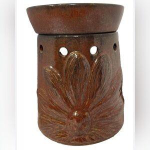 RARE Scentsy BOHO CHIC Full Size Warmer Rust Red Flower Retired Rustic Country